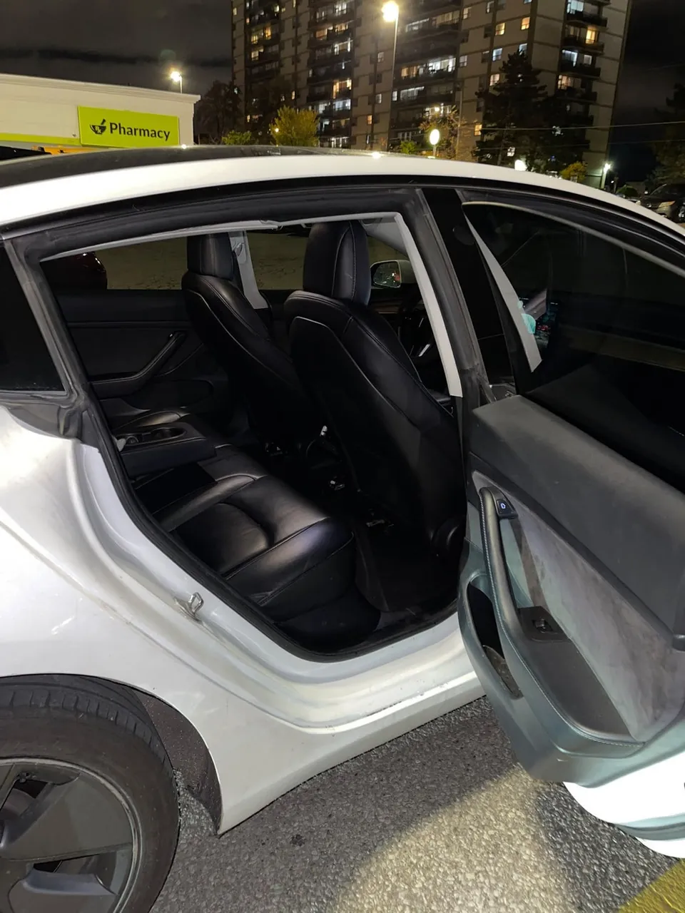 Tesla Model 3 2023 photo 4