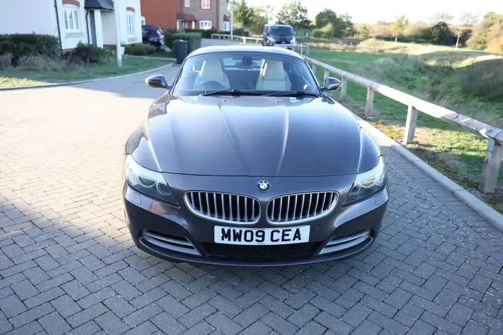 BMW Z4 2009 photo 2
