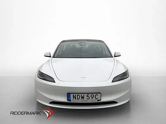 Tesla Model 3 2024 photo 3