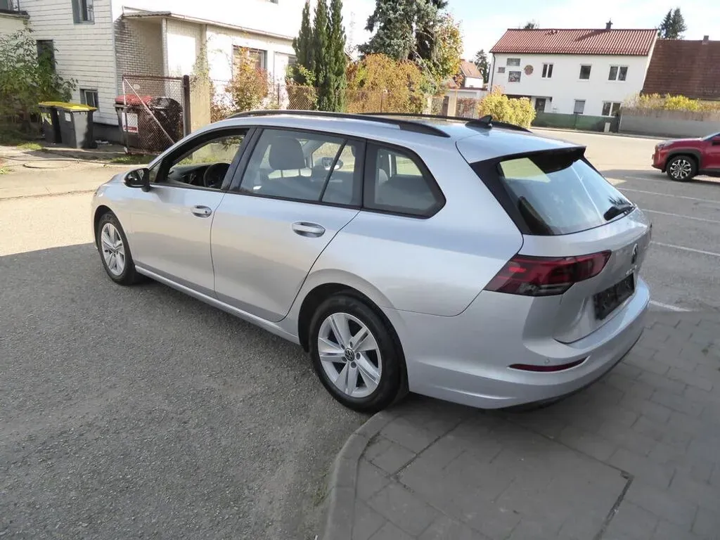 Volkswagen Golf 2023 photo 3