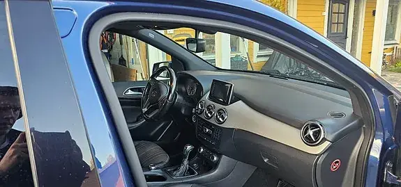 Mercedes-Benz B 180 D 2012 photo 4