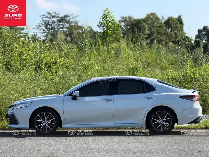 Toyota Camry 2023 photo 5