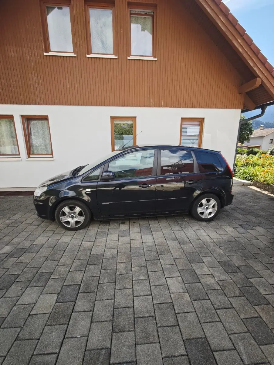 Ford C-Max 2010 photo 2