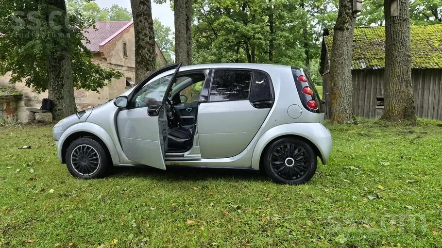 Smart Forfour 2004 photo 2