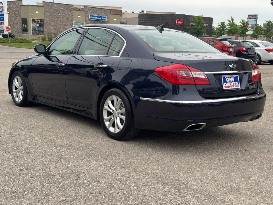Hyundai Genesis 2013 photo 5