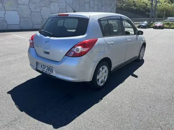 Nissan Tiida 2012 photo 4
