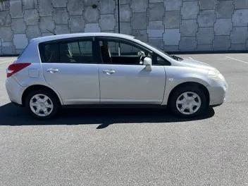 Nissan Tiida 2012 photo 3