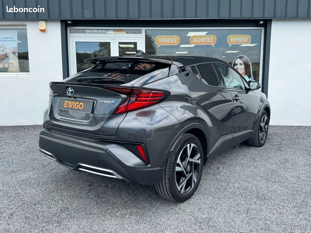 Toyota C-Hr 2022 photo 2