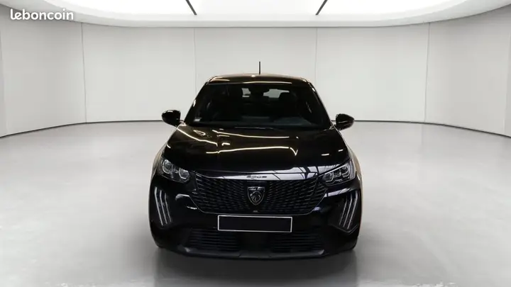 Peugeot 2008 2024 photo 2