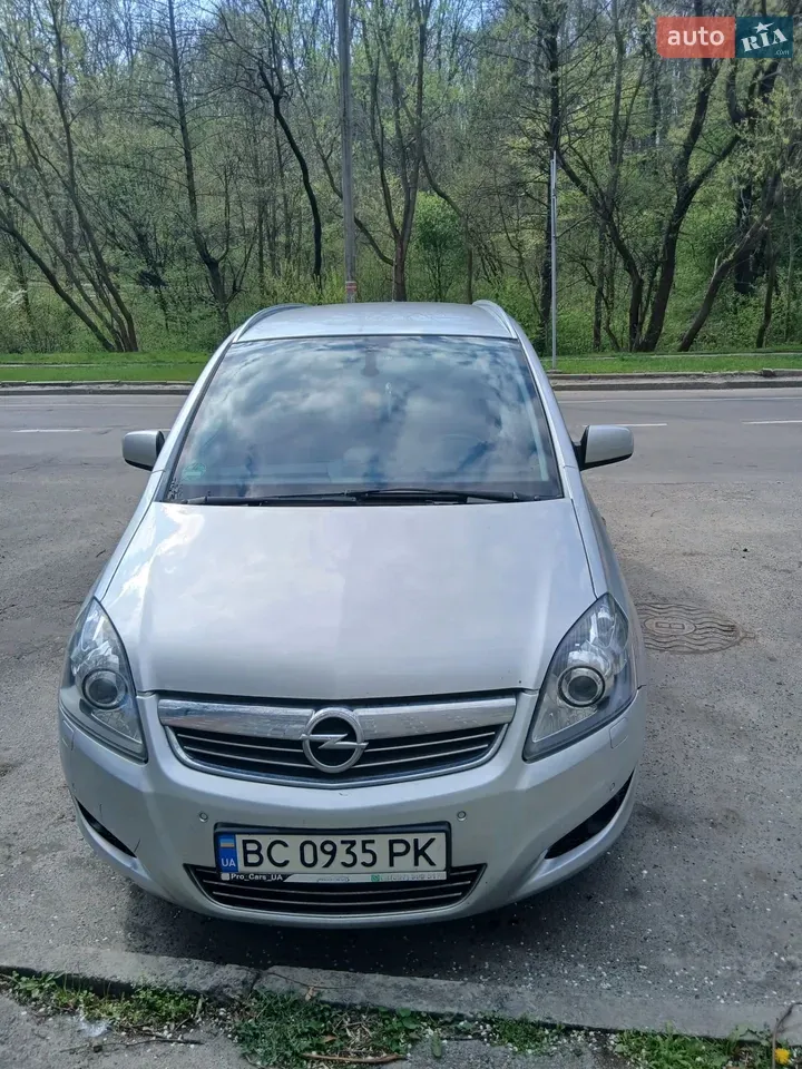 Opel Zafira 2014 photo 2