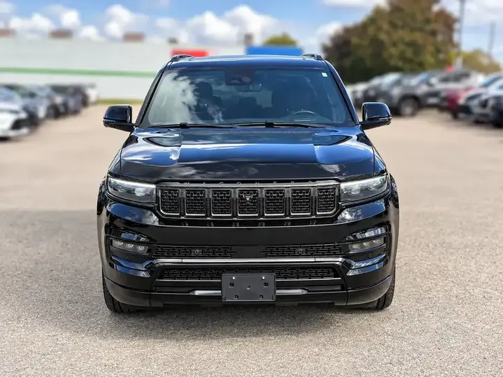 Jeep Grand Wagoneer 2023 photo 5