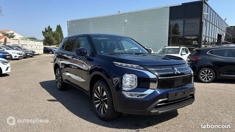 Mitsubishi Outlander 2025 photo 3