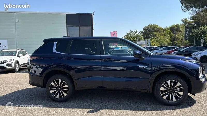 Mitsubishi Outlander 2025 photo 4