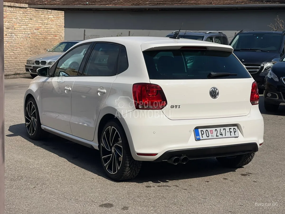 Volkswagen Polo 2012 photo 5