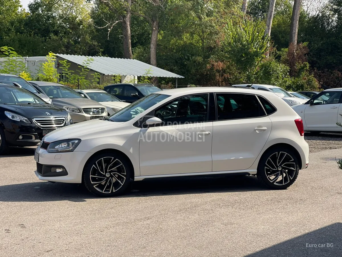 Volkswagen Polo 2012 photo 4