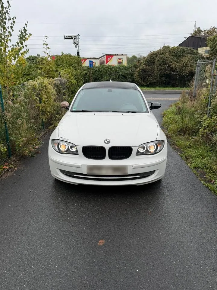 BMW E87