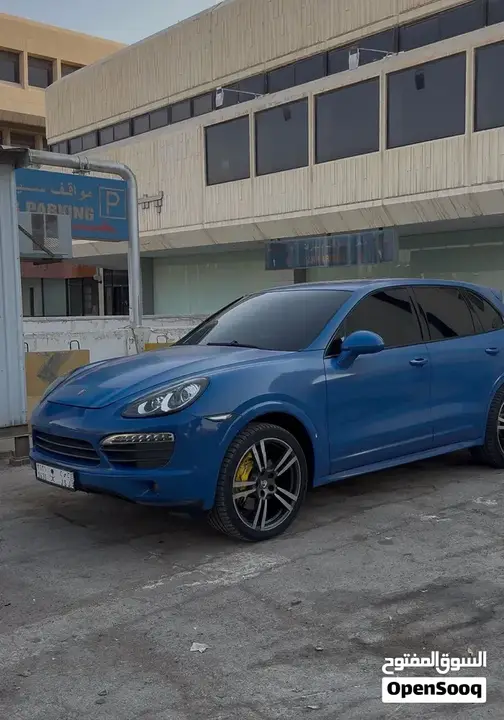 Porsche Cayenne 2013 photo 2