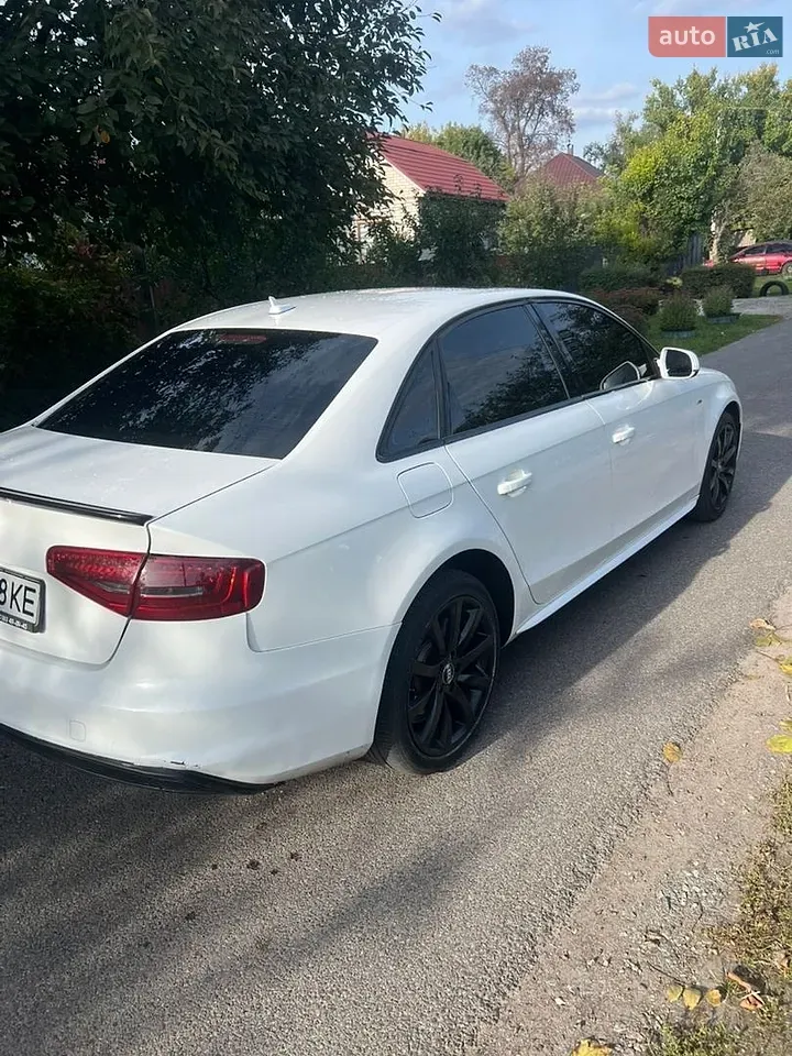 Audi A4 2014 photo 3