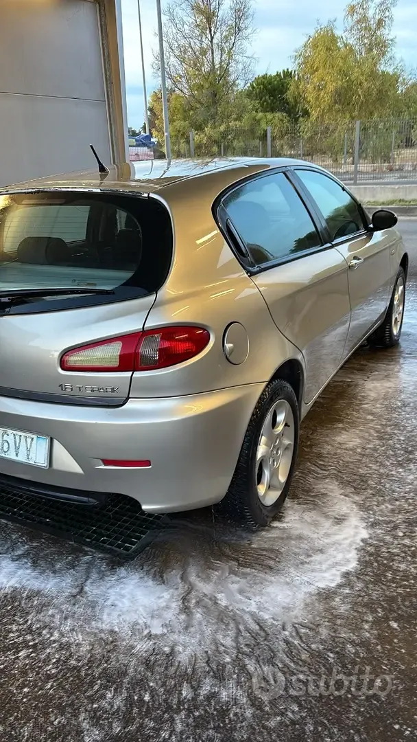 Alfa Romeo 147
