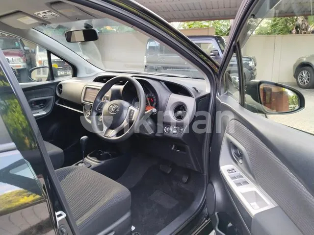 Toyota Vitz 2016 photo 4