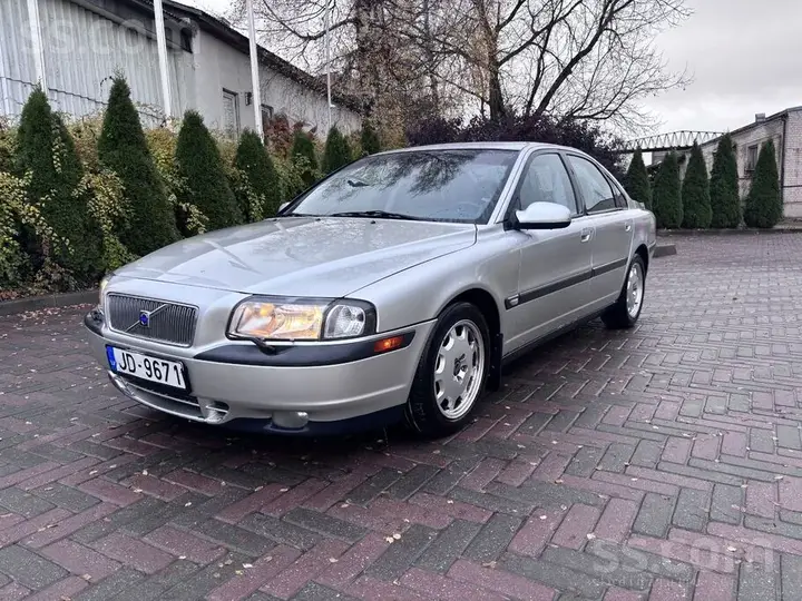 Volvo S80