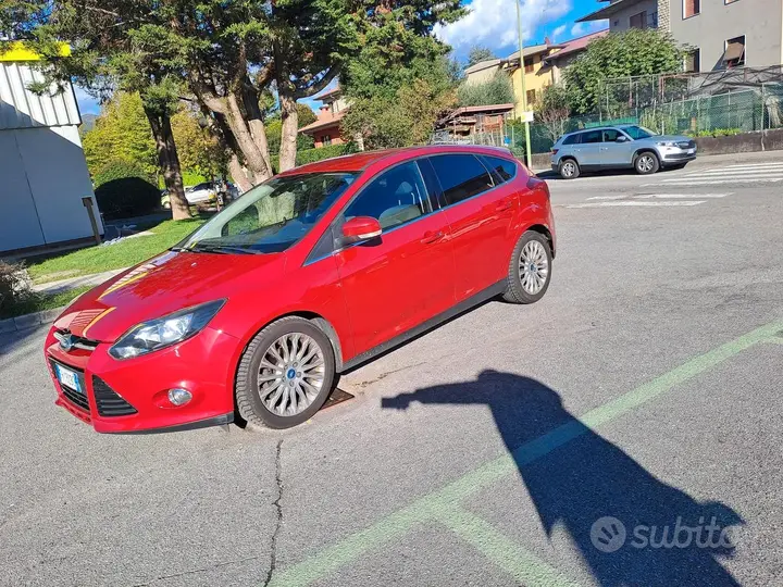 Ford Focus 2011 photo 2