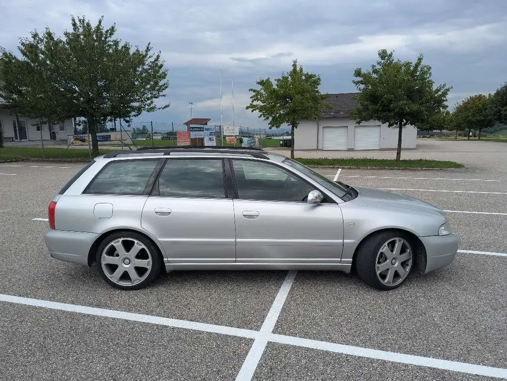Audi A4 2000 photo 3