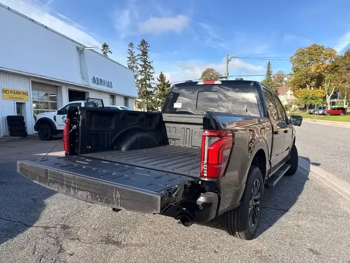 Ford F-150 2026 photo 5