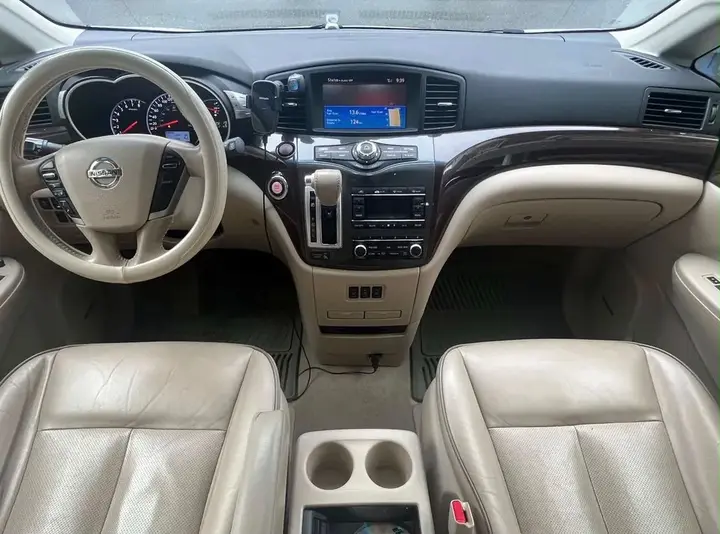 Nissan Quest 2011 photo 4