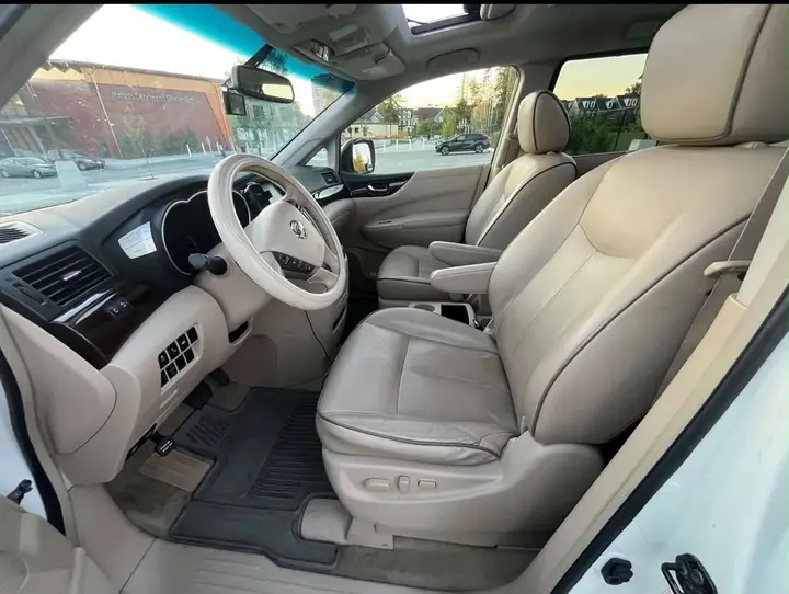 Nissan Quest 2011 photo 5