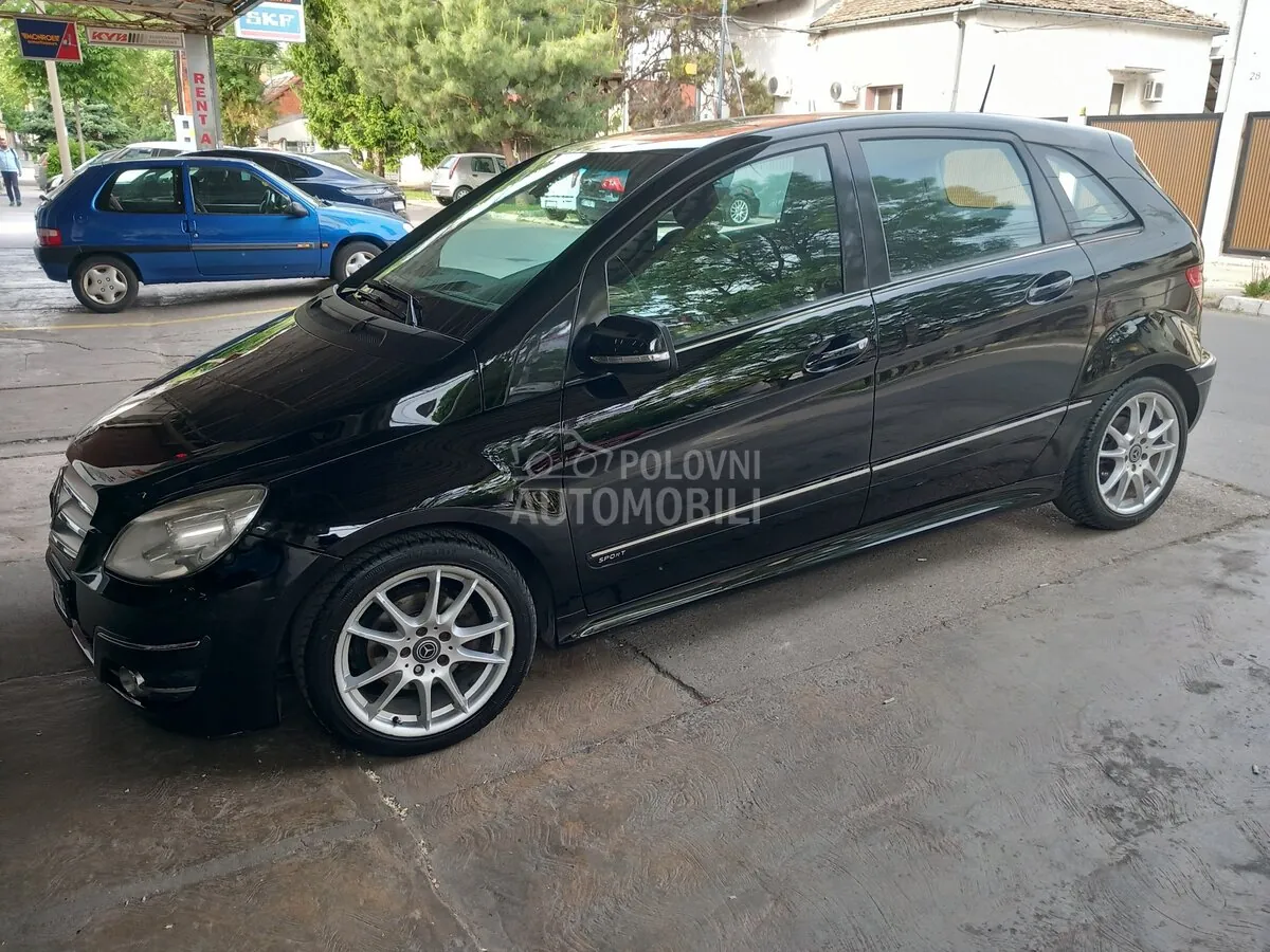 Mercedes-Benz B 170