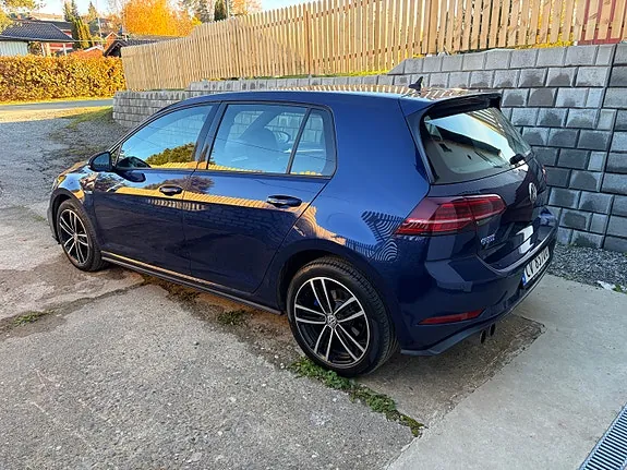 Volkswagen Golf Vii 2017 photo 2