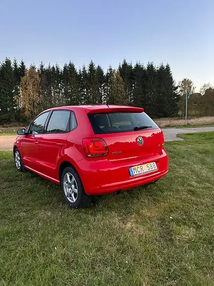 Volkswagen Polo 2012 photo 2