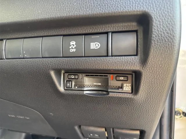 Toyota Harrier 2024 photo 4