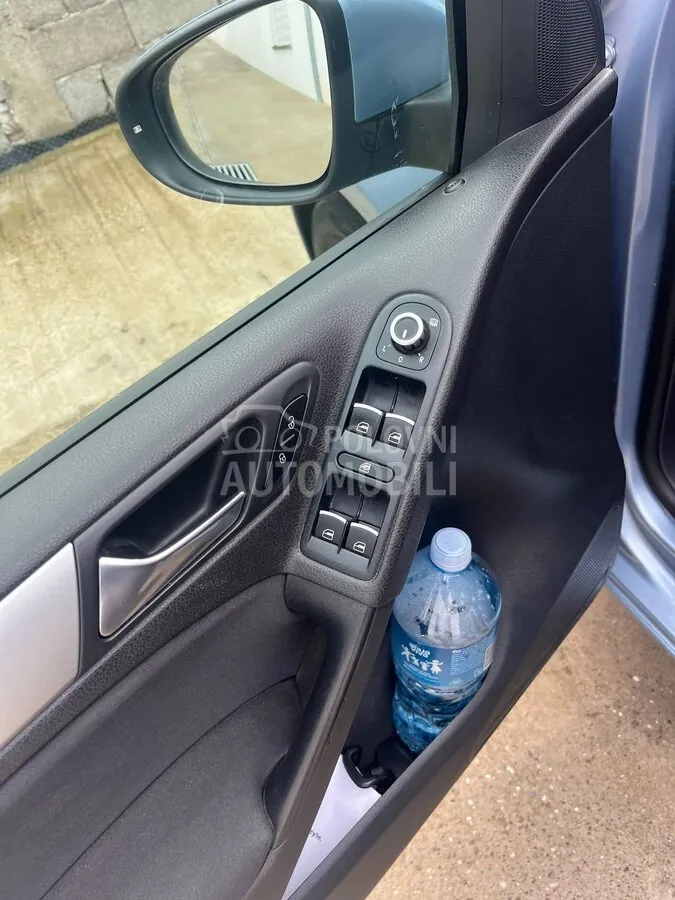 Volkswagen Golf 2009 photo 5