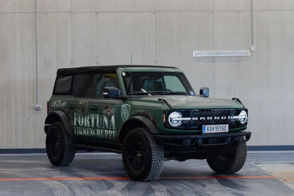 Ford Bronco 2024 photo 3