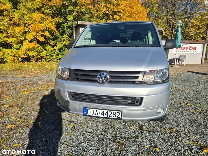 Volkswagen Caravelle 2015 photo 2
