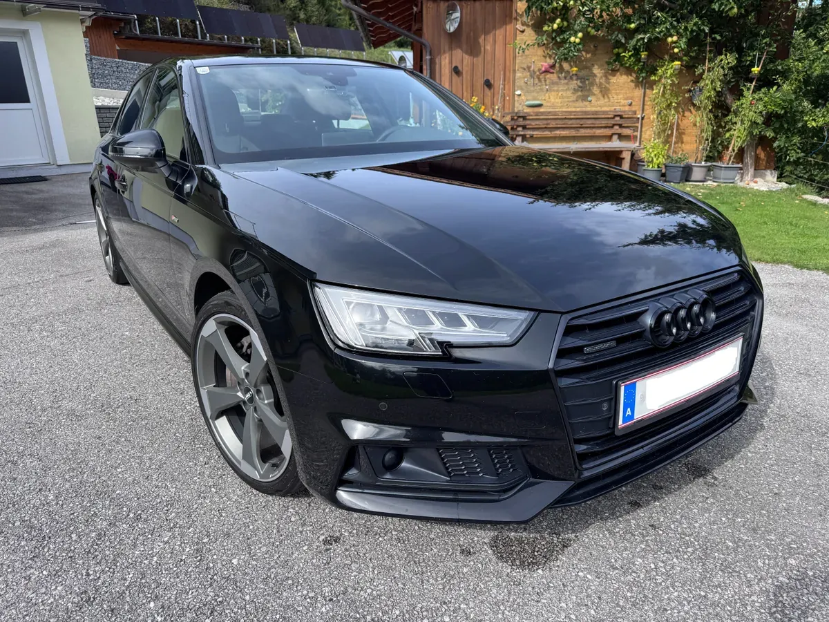 Audi A4 2016 photo 2