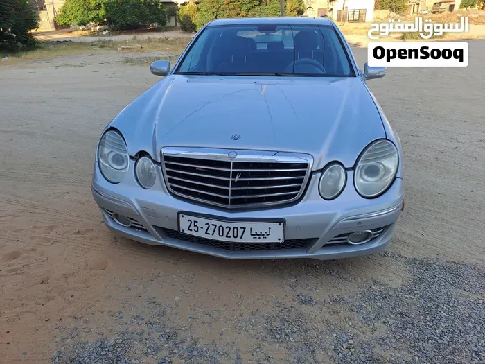 Mercedes-Benz E-Class 2006 photo 2
