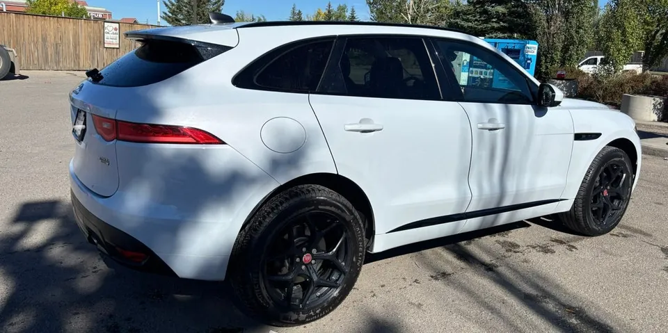 Jaguar F-Pace 2020 photo 4