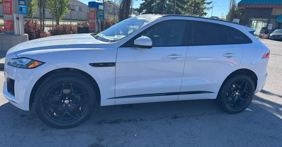 Jaguar F-Pace 2020 photo 2