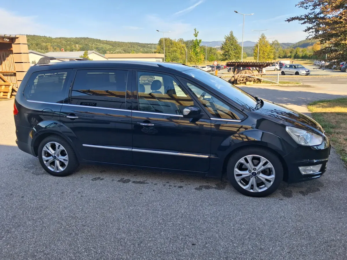Ford Galaxy 2013 photo 2