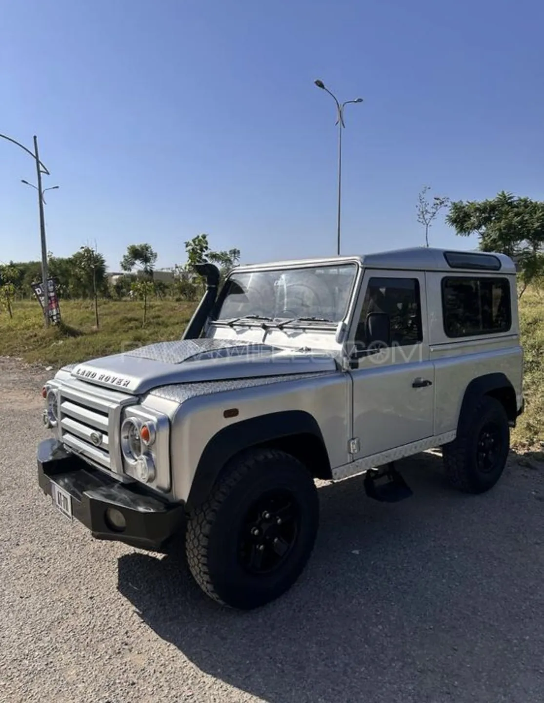 Land Rover Defender