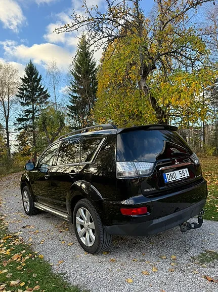 Mitsubishi Outlander 2011 photo 4