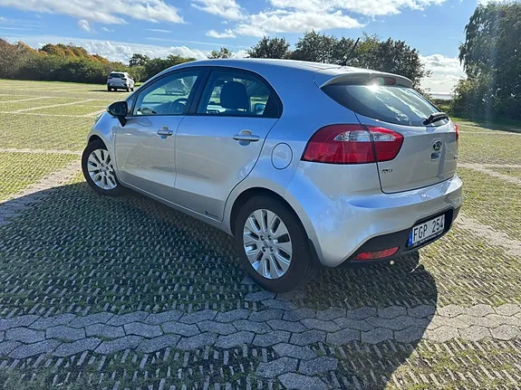 Kia Rio 2013 photo 3
