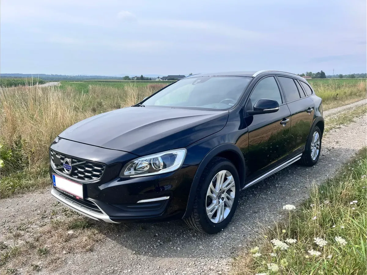 Volvo V60 2016 photo 2