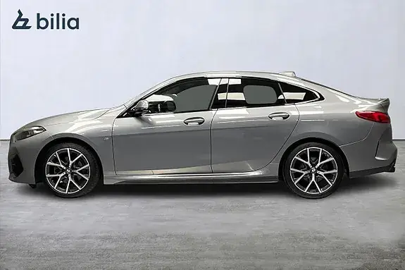 BMW 218I 2022 photo 4