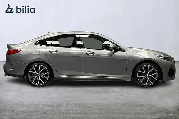 BMW 218I 2022 photo 2