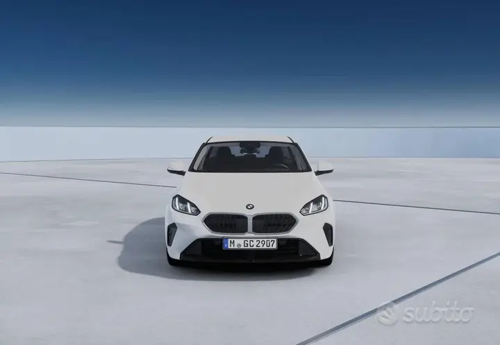 BMW 1 Series photo 3