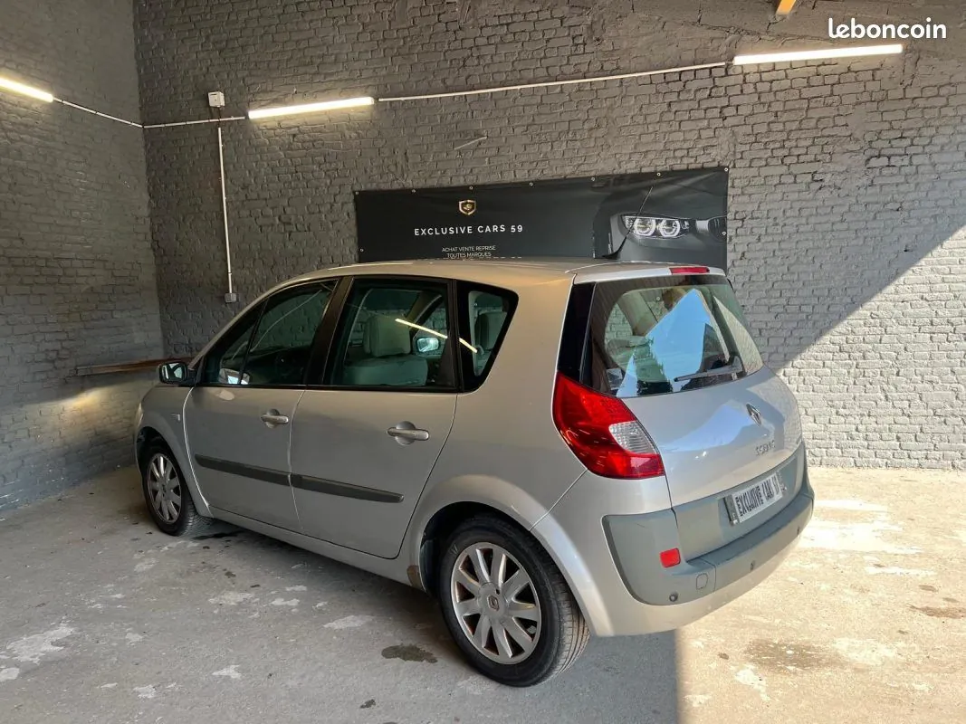 Renault Scenic 2007 photo 2